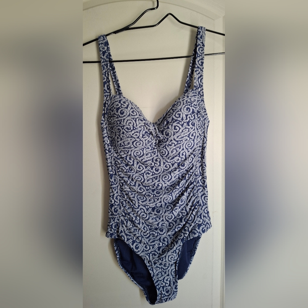 Nip Tuck Swimsuit One Piece Sz 4 Slimming Ruched Navy Blue Vine Swirl Classic